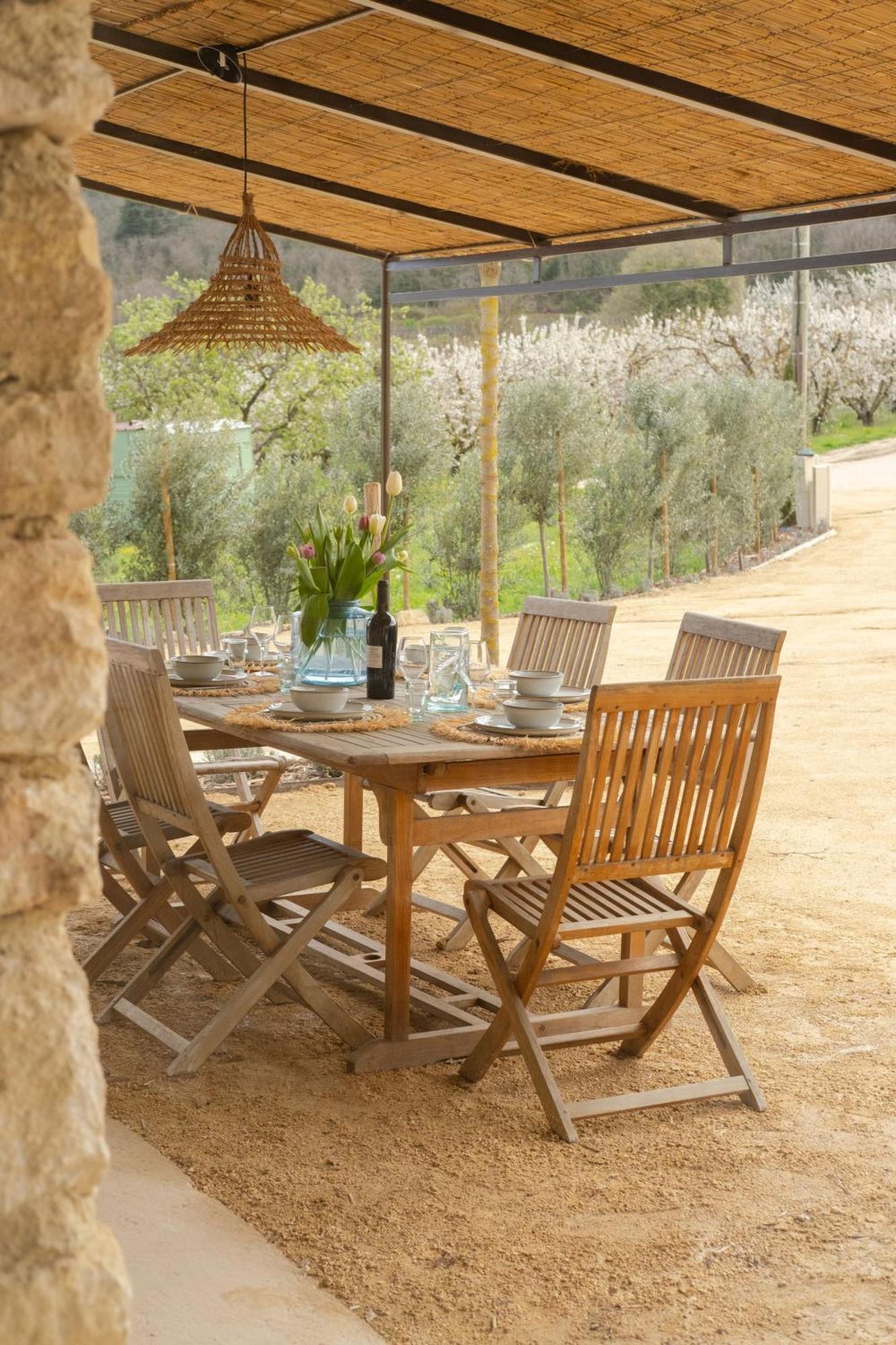 L'Atelier Des Vignes Villa Saint-Pantaléon Exteriör bild